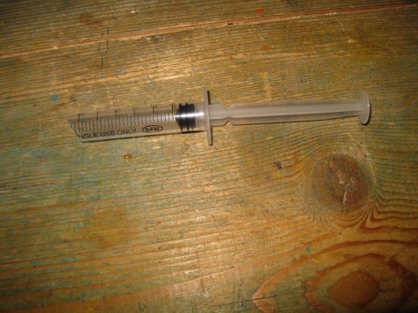 Порядок изготовления контейнера-дозатора для садового вара