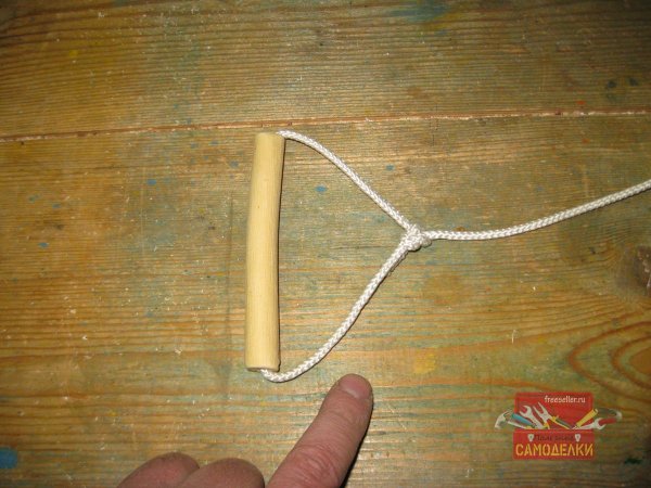 Изготовление дополнительной веревочной рукоятки для лопаты