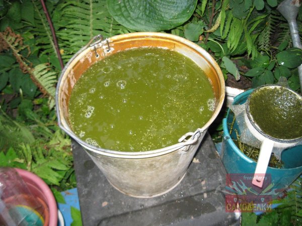 Простой и удобный фильтр для жидкого удобрения из крапивы