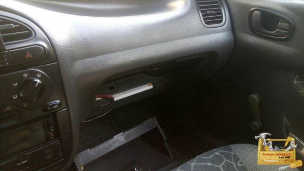 Светильник для шкафа в бардачок