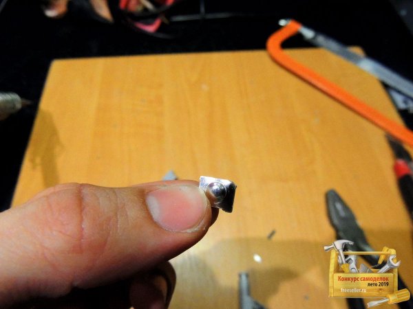 Светильник для шкафа в бардачок