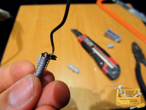 Светильник для шкафа в бардачок