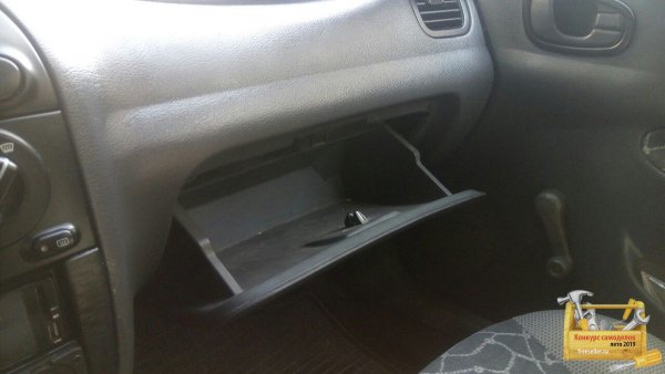 Светильник для шкафа в бардачок