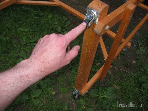 Передвижной и разборный, универсальный стеллаж своими руками