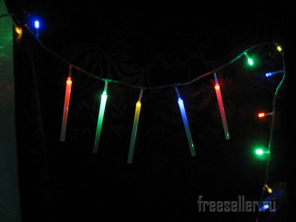 Самодельная новогодняя электрогирлянда из стержней от клеевого пистолета