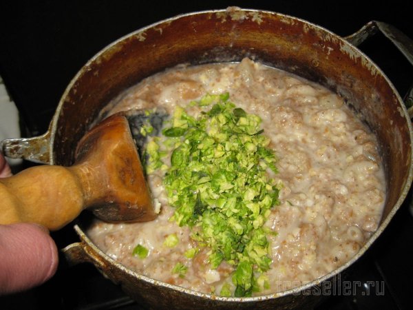 Приготовление подкормки для кур