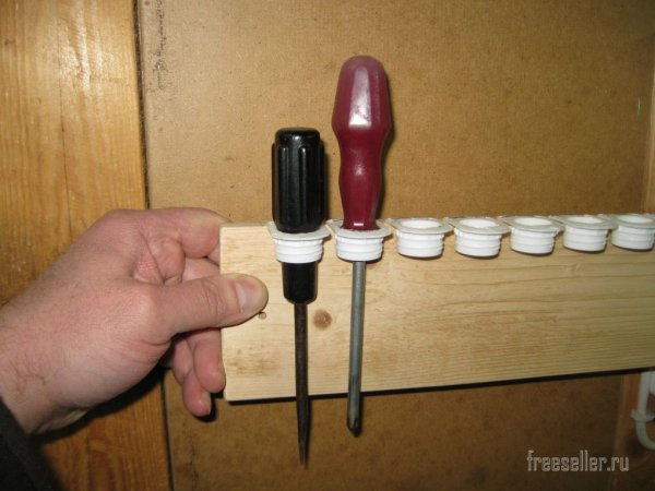 Удобный держатель для резцов по дереву