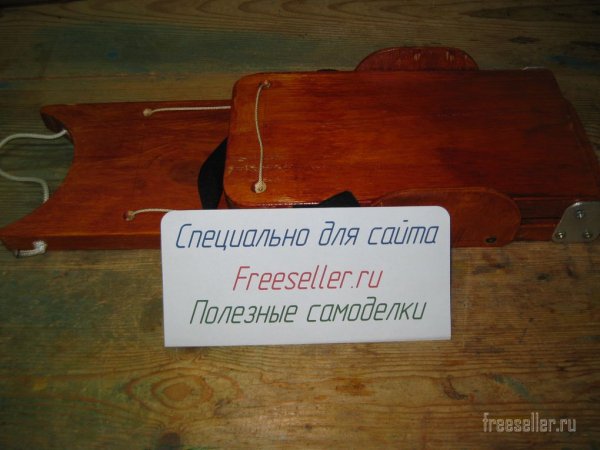 Уличный умывальник из пластиковой канистры с удобным держателем