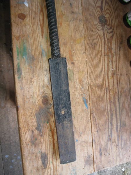 Самодельный инструмент для перерубания корней и поросли