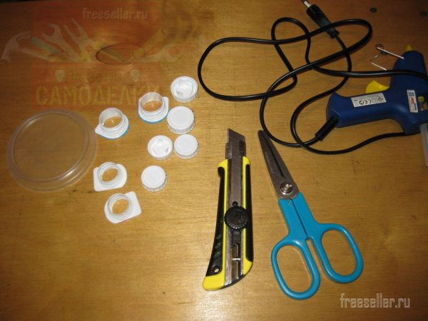 Материалы и инструменты для изготовления контейнеров для семян