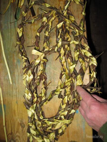Изготовление шпалеры из коры