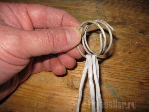 Использование самодельных проволочных колец
