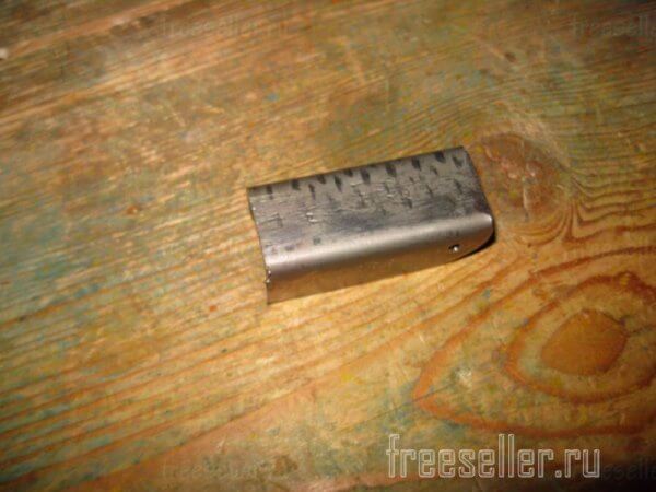 Самодельные компактные щипцы для мелких орехов