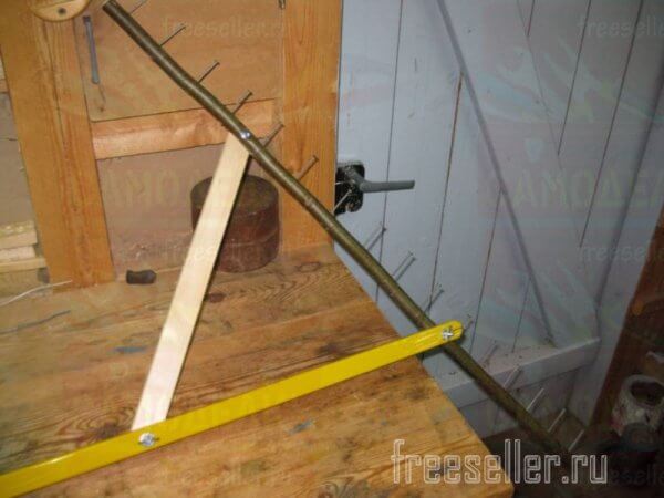 Экспериментальные грабли для сбора сена и опавших листьев