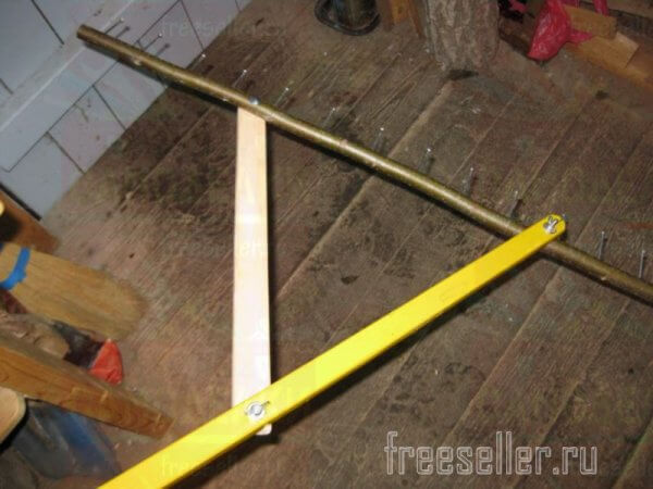 Экспериментальные грабли для сбора сена и опавших листьев