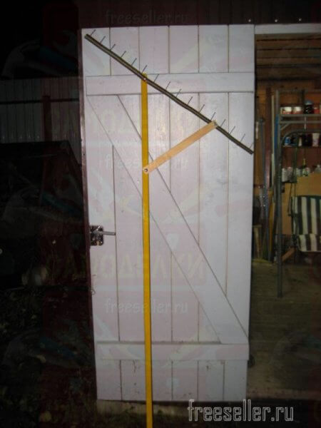 Экспериментальные грабли для сбора сена и опавших листьев