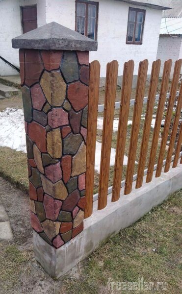 Столбы для забора из клея, под камень