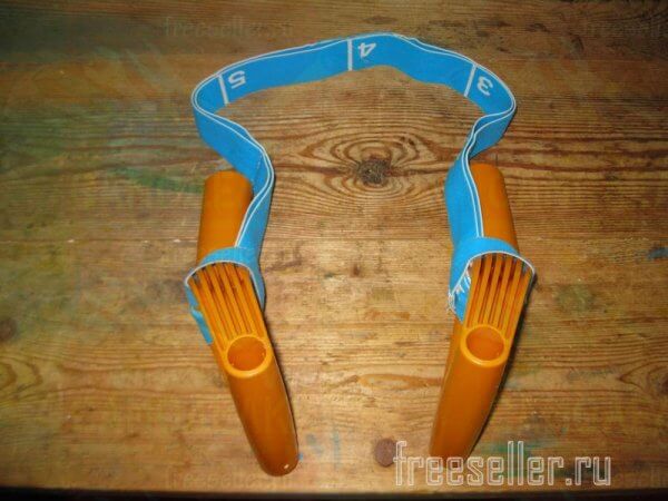 Ручной эспандер из резиновой ленты и ручек для лопаты своими руками