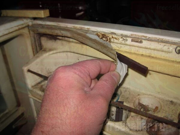Уплотнители от старой дверцы холодильника