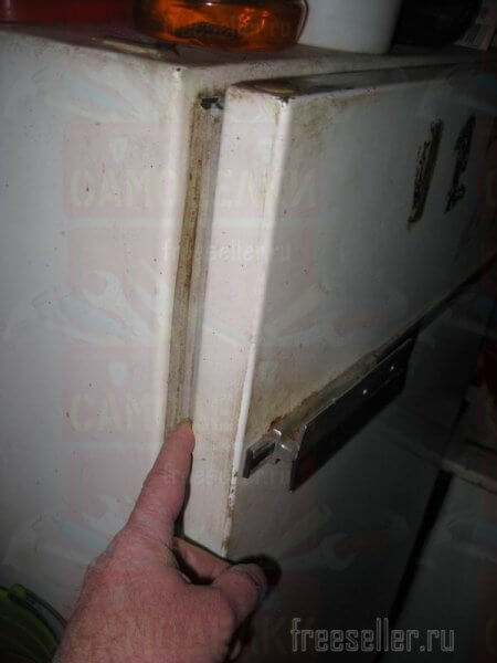 Уплотнители от старой дверцы холодильника