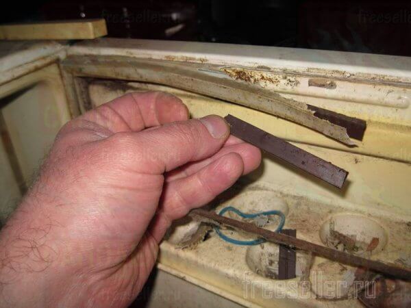 Уплотнители от старой дверцы холодильника