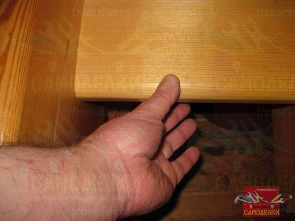 Удобная вытяжная ручка для небольшой скамейки