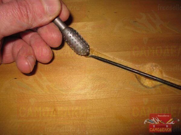 Удобная вытяжная ручка для небольшой скамейки