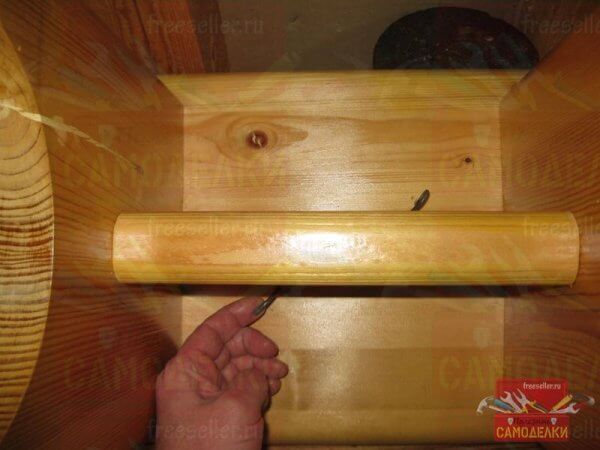 Удобная вытяжная ручка для небольшой скамейки