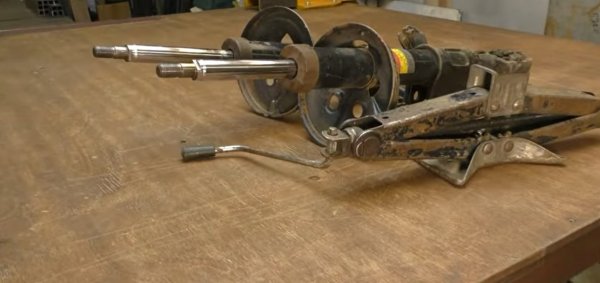 Изготовление циркулярного станка из болгарки