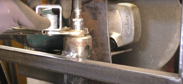 Изготовление циркулярного станка из болгарки