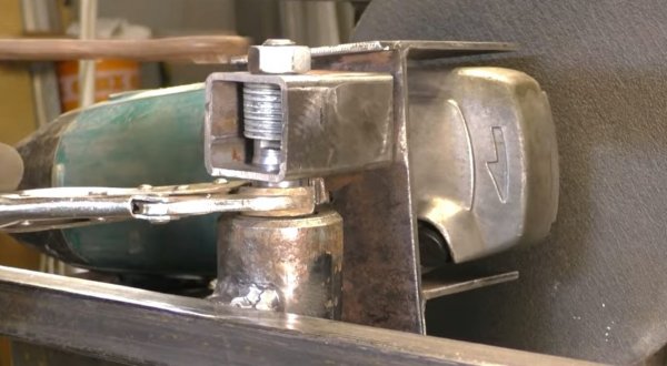 Изготовление циркулярного станка из болгарки