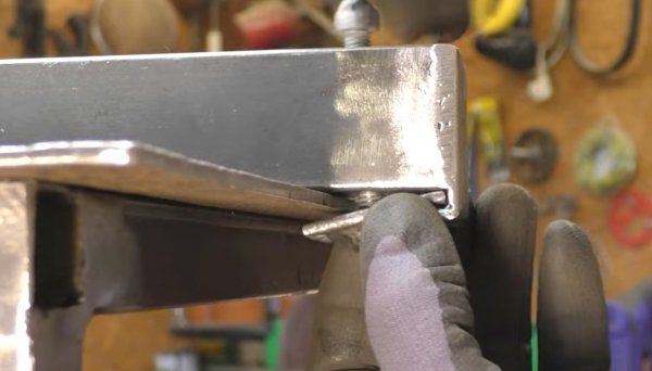 Изготовление циркулярного станка из болгарки