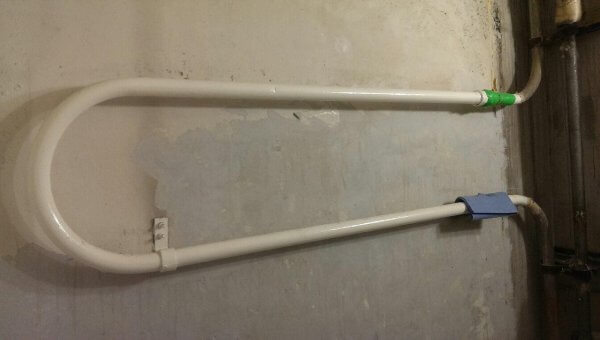 П- и M-образный полотенцесушитель как часть стояка