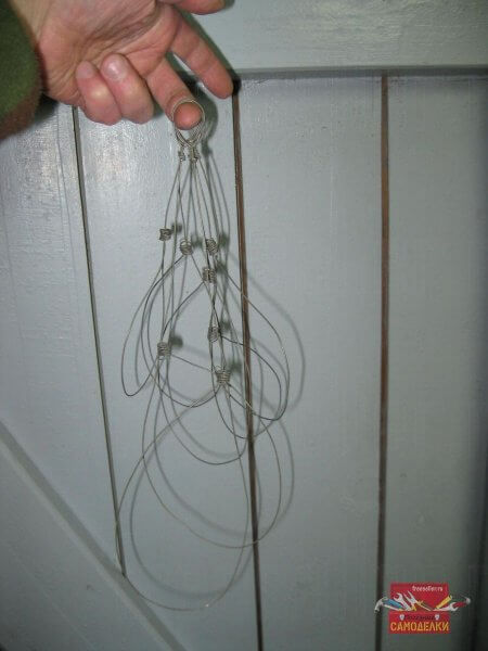 Проволочные подвесы с петлей-удавкой для сушки веников