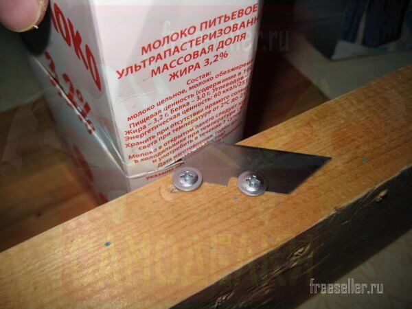 Простое приспособление для нарезания картонных контейнеров под рассаду