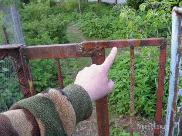 Самоделки для дачи. Удобная калитка.