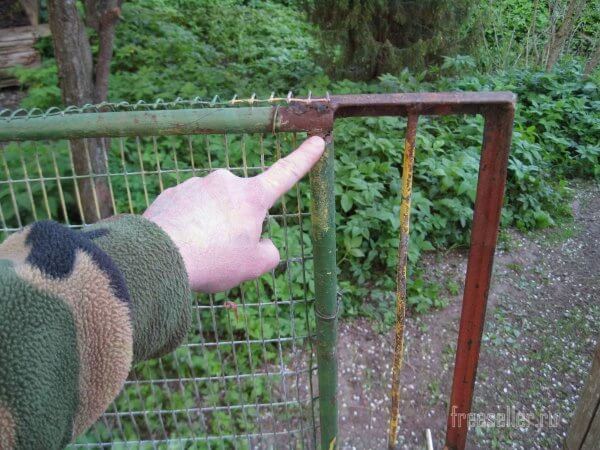 Самоделки для дачи. Удобная калитка.