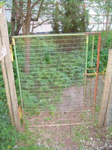 Самоделки для дачи. Удобная калитка.