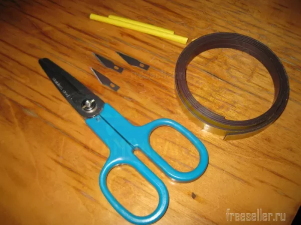 Материалы и инструменты для изготовления мини ножичков