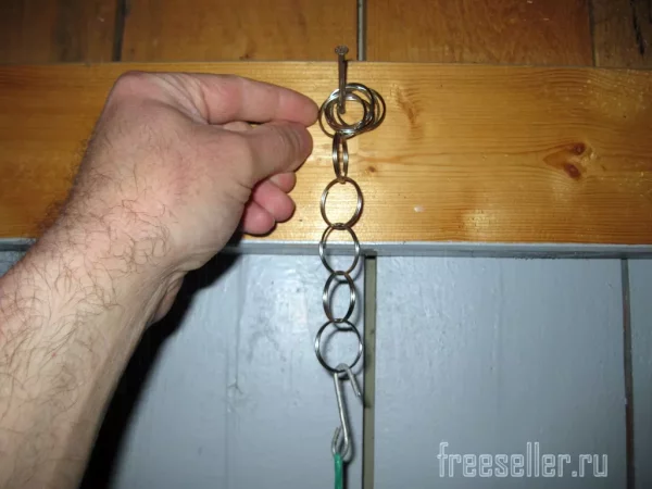 Цепочка-подвес для светильника из пружинных колец для ключей